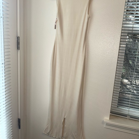 Oh Polly! Square neck midi dress in Ivory size 2 - Picture 6 of 8